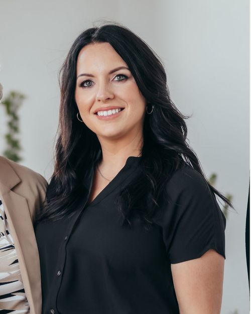 Christina Holmes 